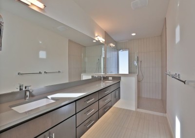 Modern - Bath & Shower Rooms