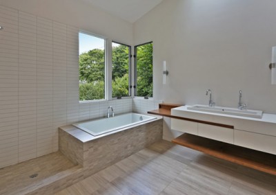 Modern - Bath & Shower Rooms